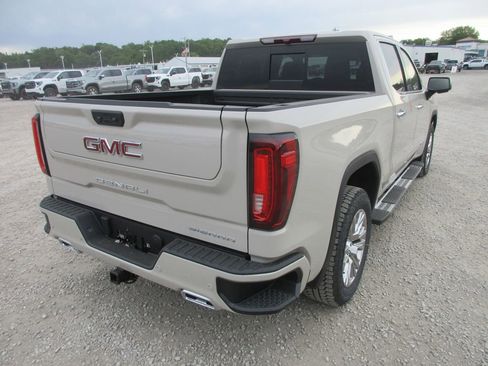New 2026 GMC Sierra 1500 Denali AWD/4WD image 5