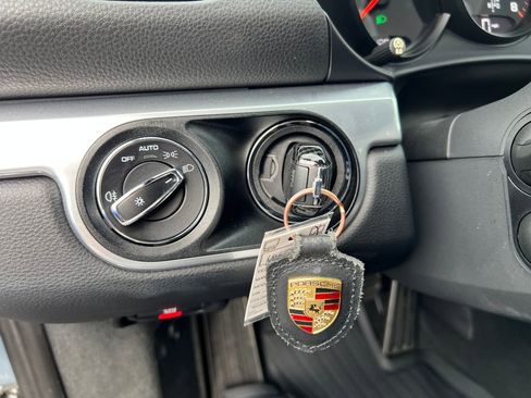 Used 2018 Porsche 718 Cayman GTS image 31