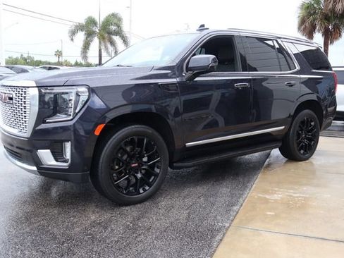 Used 2024 GMC Yukon Denali w/ Advanced Technology Package AWD/4WD image 4