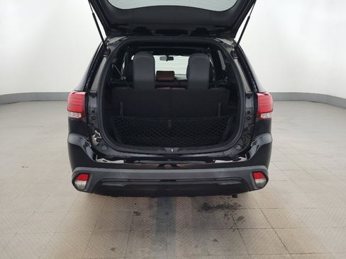 Used 2019 Mitsubishi Outlander SE image 29