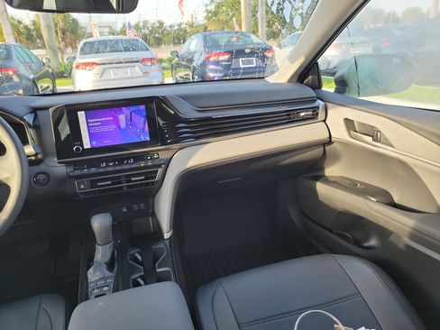 Used 2025 Toyota Camry LE w/ Convenience Package FWD image 17