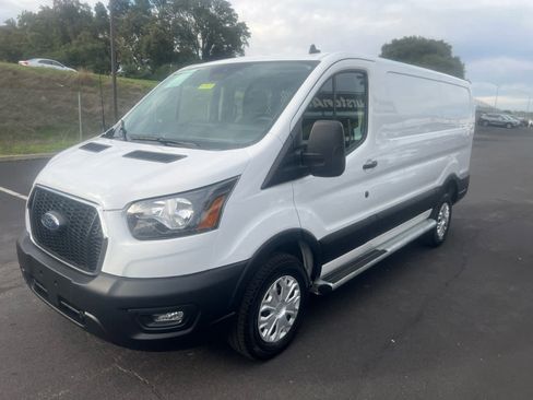 Used 2024 Ford Transit 250 Low Roof w/ Exterior Upgrade Package image 5