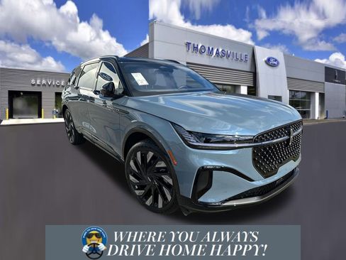 New 2026 Lincoln Nautilus Reserve image 1