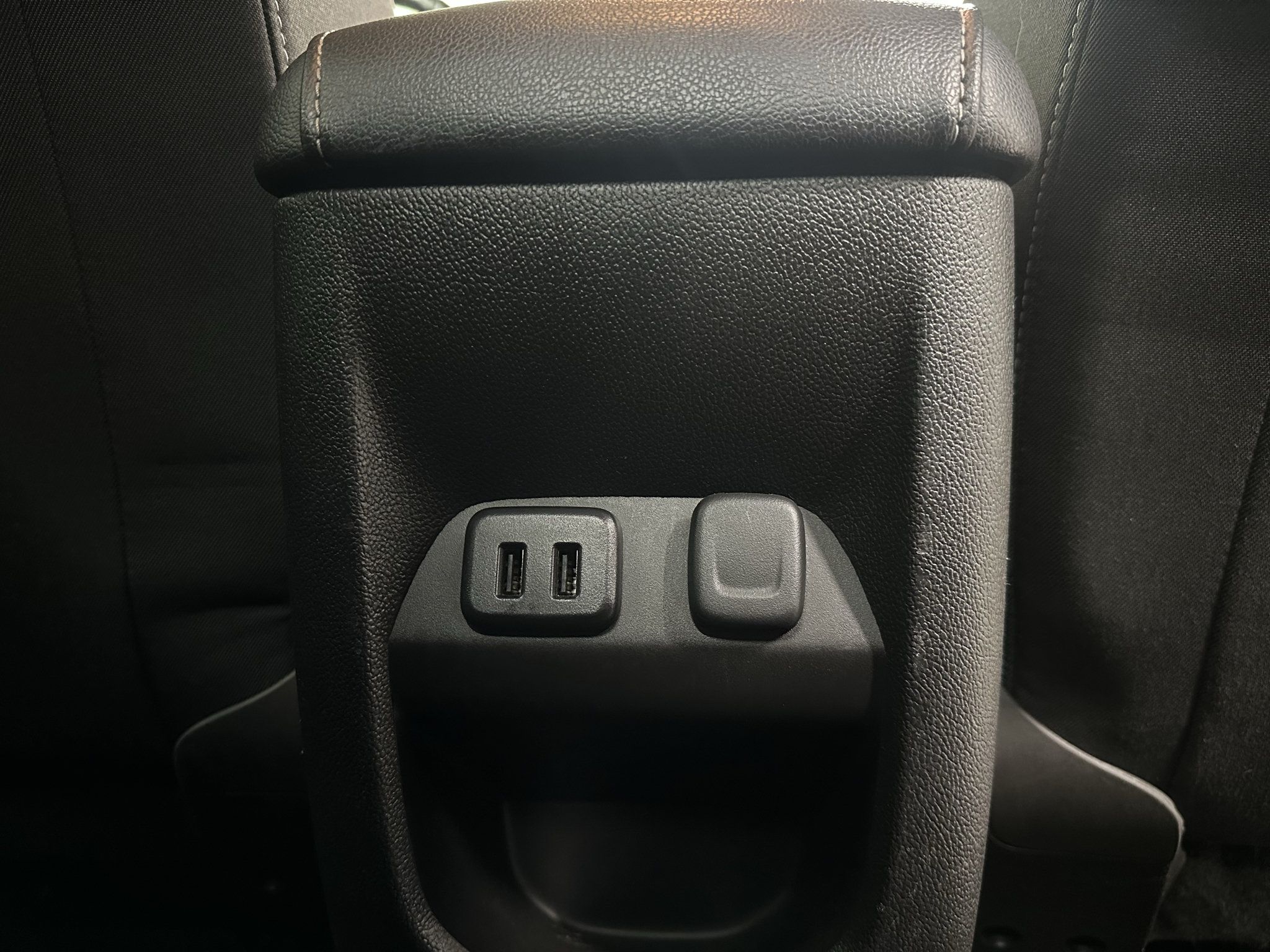 Used 2017 GMC Canyon SLE w/ SLE Convenience Package RWD image 18
