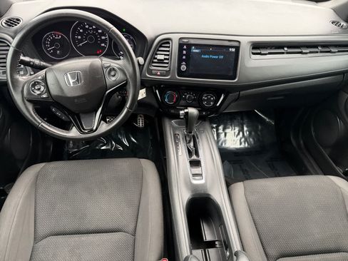 Used 2019 Honda HR-V Sport image 6