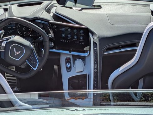 Used 2023 Chevrolet Corvette Stingray Preferred Conv w/ 2LT image 17