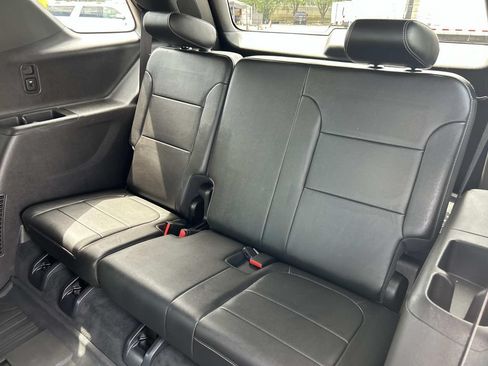 Used 2022 Chevrolet Traverse LT w/ LPO, Floor Liner Package AWD/4WD image 27