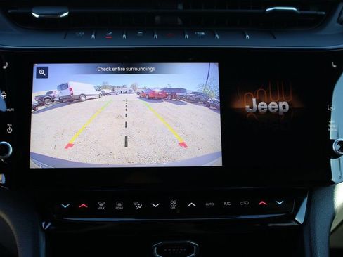 New 2026 Jeep Grand Cherokee Altitude image 19