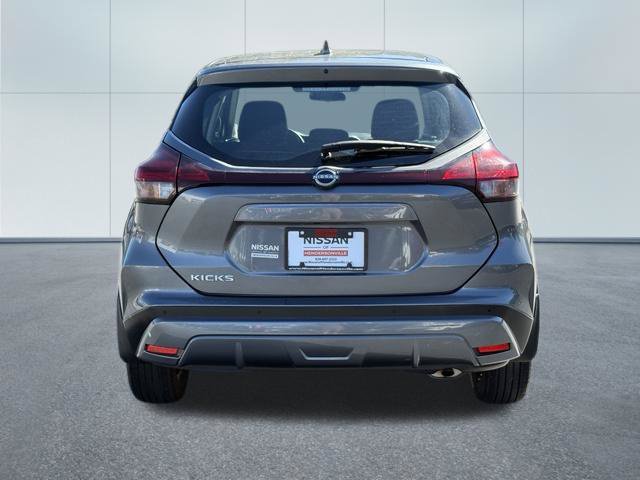 Used 2024 Nissan Kicks S FWD image 11