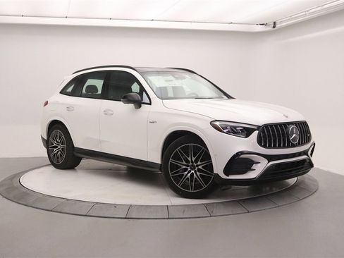 New 2025 Mercedes-Benz GLC 43 AMG 4MATIC image 16