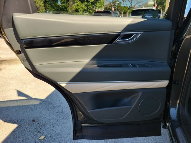 Certified 2026 Genesis GV80 2.5T RWD image 8