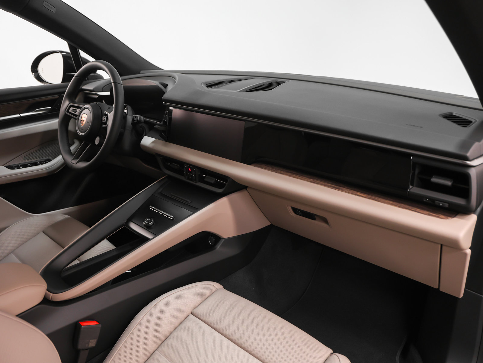 Certified 2026 Porsche Macan 4 Electric AWD/4WD image 24