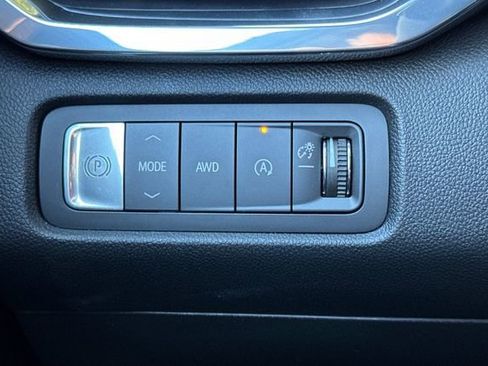 New 2026 GMC Acadia Denali w/ Super Cruise Package AWD/4WD image 33