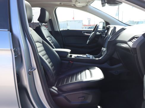 Used 2024 Ford Edge SEL w/ Convenience Package image 12