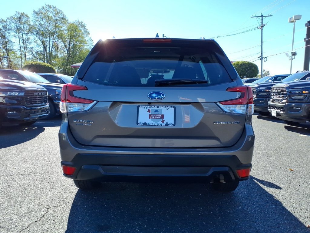 Certified 2022 Subaru Forester Premium AWD/4WD image 23