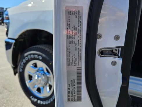 New 2026 RAM 2500 Tradesman AWD/4WD image 16