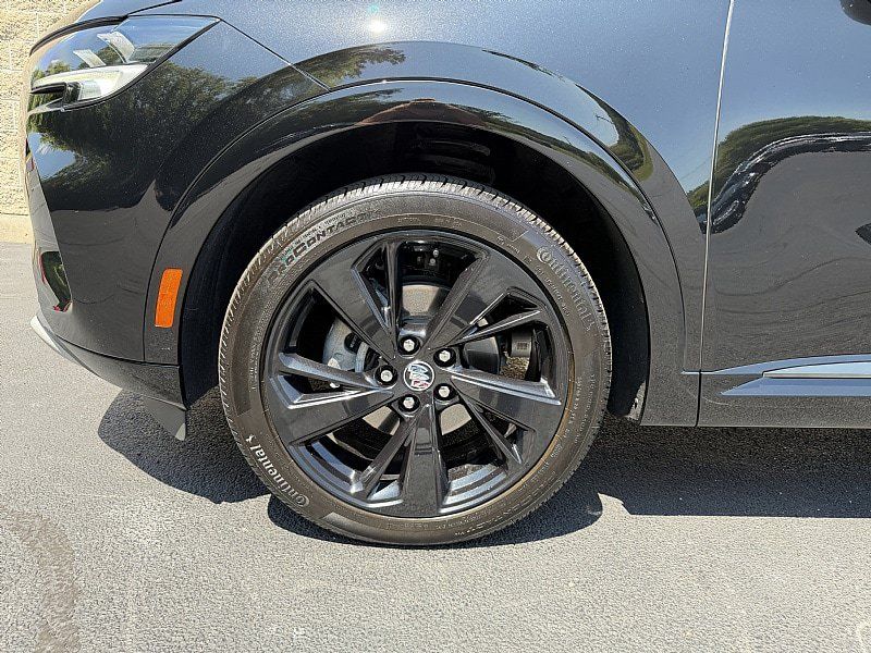Used 2023 Buick Envision Preferred FWD image 9