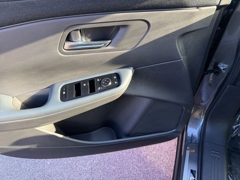 New 2026 Nissan Leaf image 13