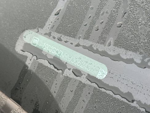 Used 2022 Chevrolet Colorado LT w/ Luxury Package image 8