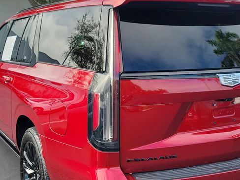 Certified 2024 Cadillac Escalade ESV Sport Platinum w/ LPO, ONYX Package image 13