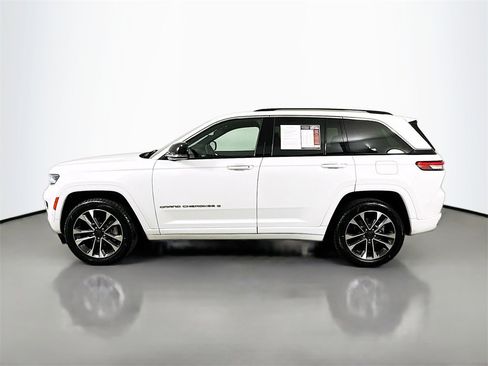 Used 2022 Jeep Grand Cherokee Overland image 5