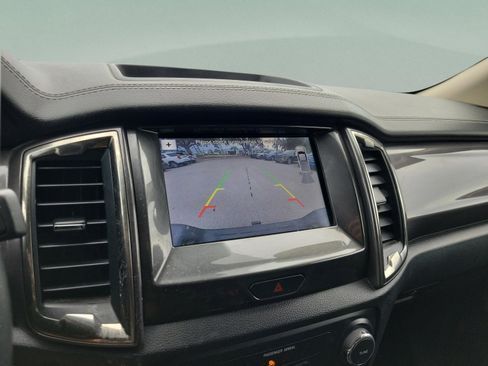 Certified 2019 Ford Ranger Lariat w/ Black Appearance Package image 17