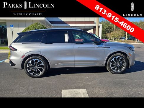 Used 2024 Lincoln Nautilus Reserve w/ Equipment Group 203A image 3