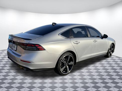 Used 2024 Honda Accord Sport image 3