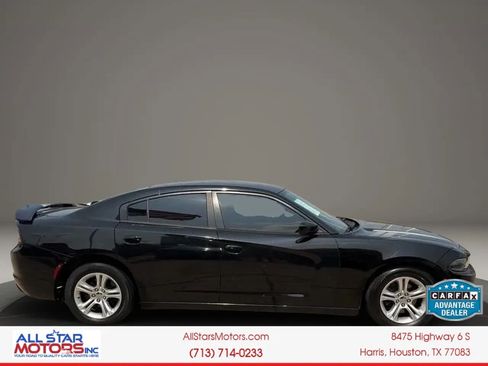 Used 2017 Dodge Charger SE w/ Popular Equipment Group RWD image 7