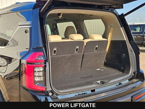 New 2026 Nissan Armada Platinum image 29