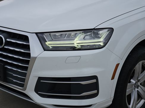Used 2019 Audi Q7 2.0T Premium Plus AWD/4WD image 12