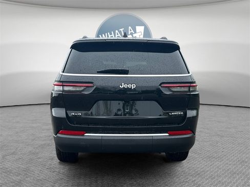 New 2025 Jeep Grand Cherokee L Limited w/ Black Appearance Package image 4