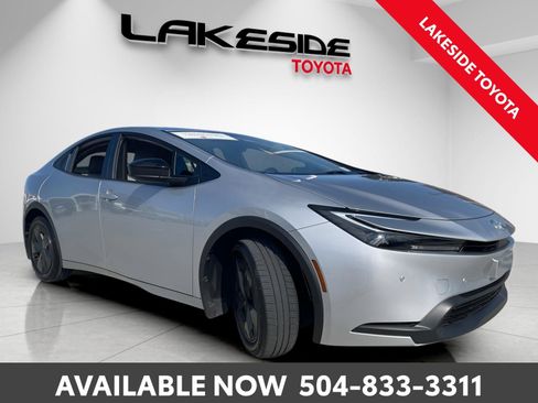 Certified 2025 Toyota Prius LE image 9