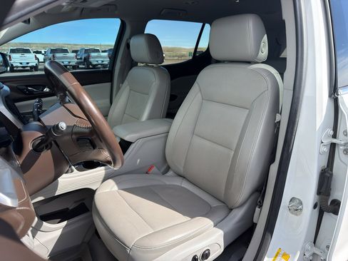 Used 2020 GMC Acadia SLT image 34