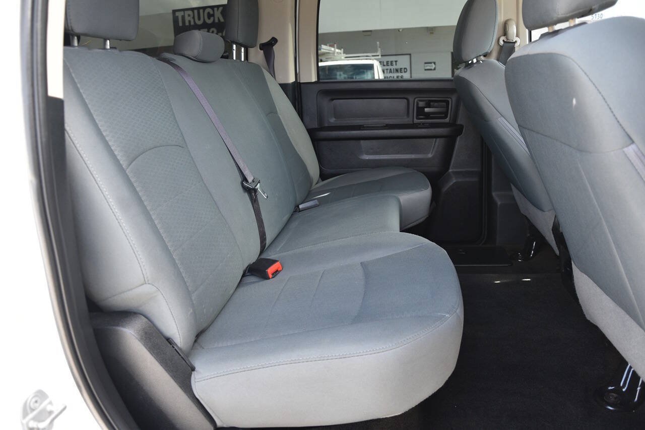 Used 2018 RAM 2500 Tradesman w/ Chrome Appearance Group AWD/4WD image 11