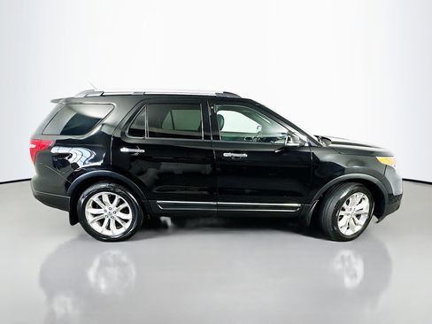 Used 2011 Ford Explorer XLT w/ 202A Rapid Spec Order Code AWD/4WD image 8