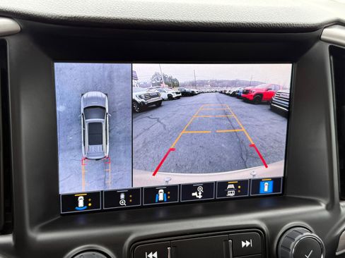 Used 2022 GMC Terrain AT4 w/ Infotainment Package II image 41