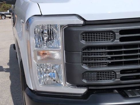 New 2026 Ford F250 XL RWD image 9