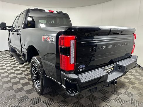 Used 2026 Ford F250 Platinum AWD/4WD image 3