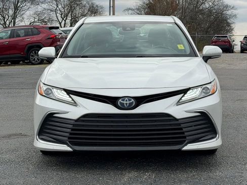 Used 2023 Toyota Camry XLE image 10