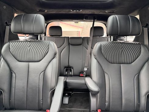Used 2024 Hyundai Palisade Calligraphy image 35