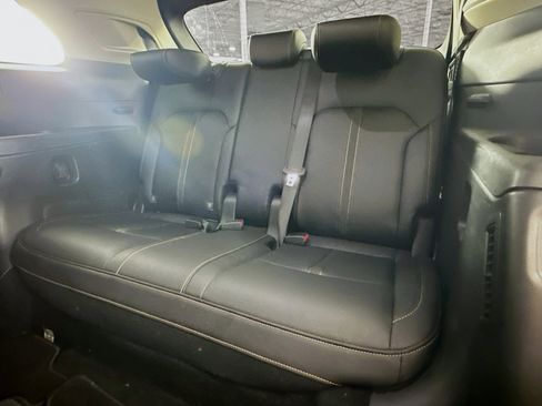 Used 2025 MAZDA CX-90 3.3 Turbo w/ Select Package image 29