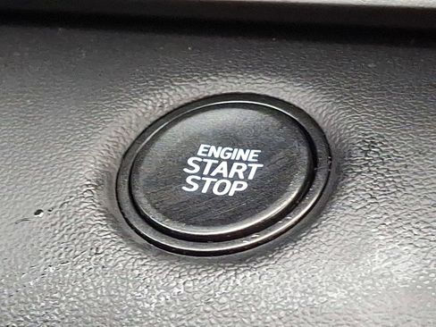 Certified 2025 Hyundai Elantra Sport image 23