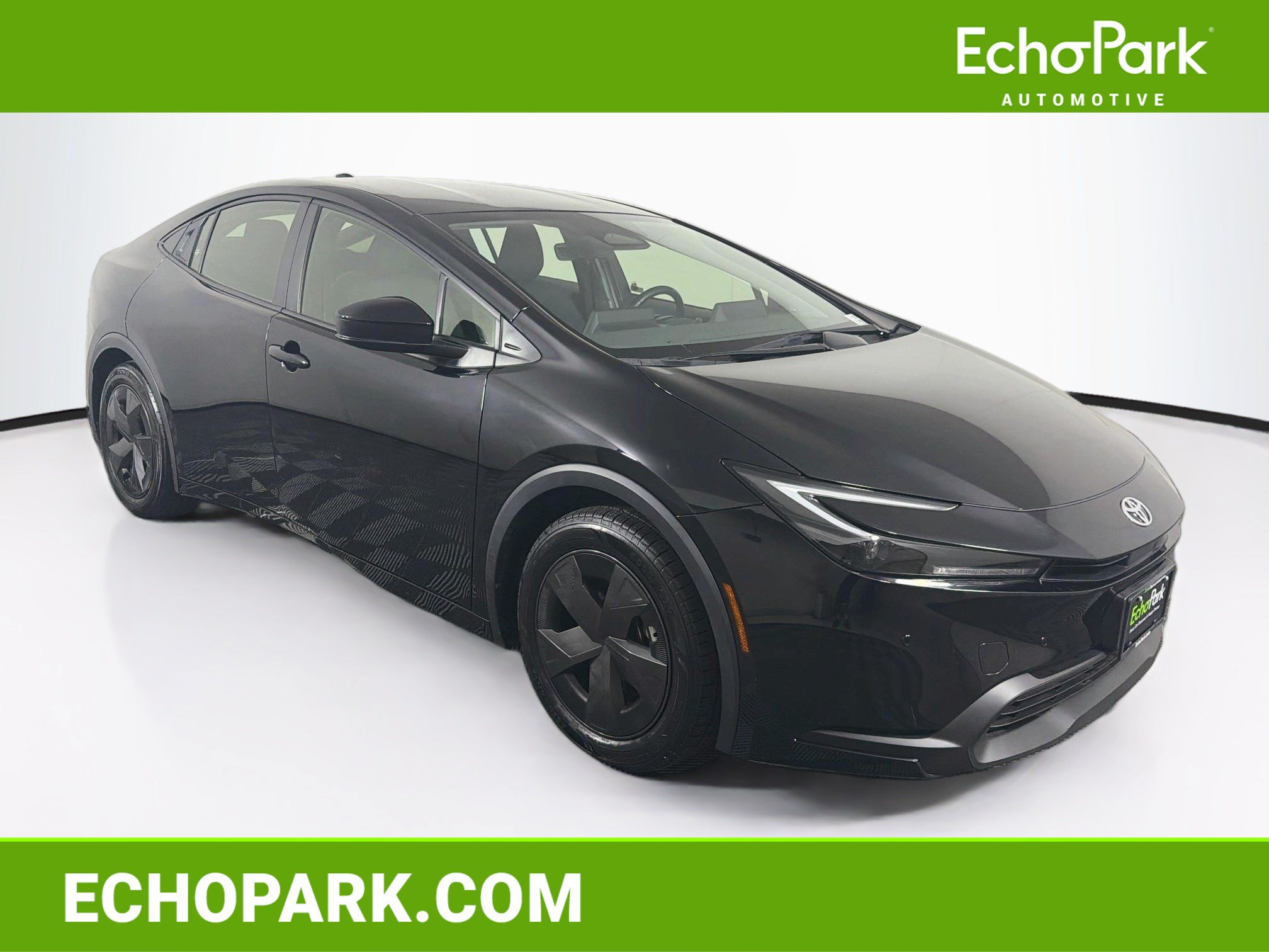 Used 2024 Toyota Prius LE FWD image 1