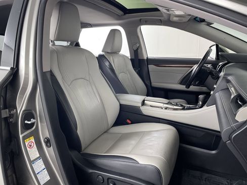 Used 2019 Lexus RX 350L RX 350L Premium image 26