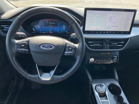 Used 2023 Ford Escape Platinum AWD/4WD image 7