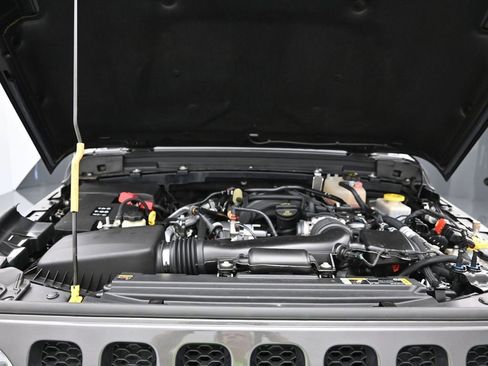 Used 2022 Jeep Wrangler Unlimited Sport image 27