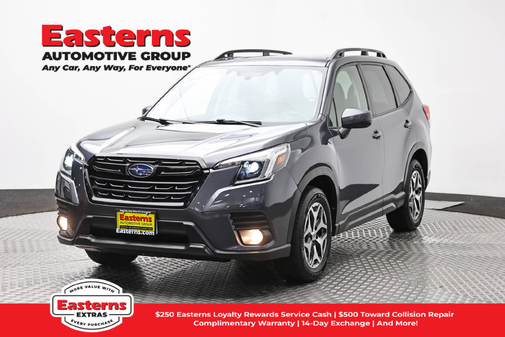 Used 2022 Subaru Forester Premium AWD/4WD image 1