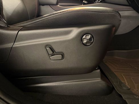 Used 2024 Dodge Durango GT image 45