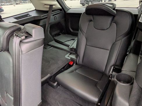 Used 2018 Volvo XC90 T6 Momentum w/ Convenience Package image 26